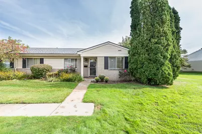 26445 Franklin Pointe Drive, Southfield, MI 48034 - Photo 1