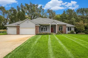 105 St Andrews Ct, Battle Creek, MI 49015 - Photo 1