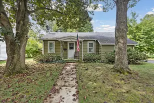 409 N Liberty St, Marshall, MI 49068 - Photo 1