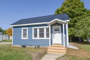 34 Park St, Quincy, MI 49082 - Photo 1