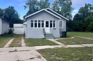 1863 Manz St, Muskegon, MI 49442 - Photo 1