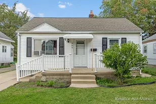 945 Veto St NW, Grand Rapids, MI 49504 - Photo 1