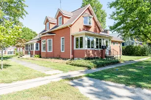 201 Sycamore St E, Three Oaks, MI 49128 - Photo 1