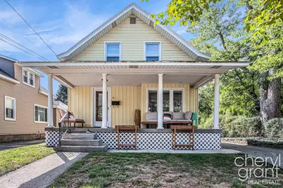 16 Graceland Street NE, Grand Rapids, MI 49505 - Photo 1