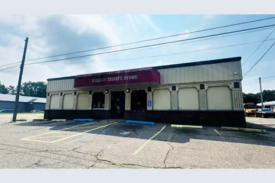 1290 E Columbia Avenue, Battle Creek, MI 49014 - Photo 1