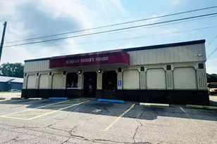 1290 E Columbia Ave, Battle Creek, MI 49014 - Photo 1