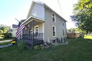 1002 S Broadway St, Hastings, MI 49058 - Photo 1