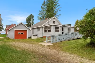 350 N Michigan Avenue, Beulah, MI 49617 - Photo 1