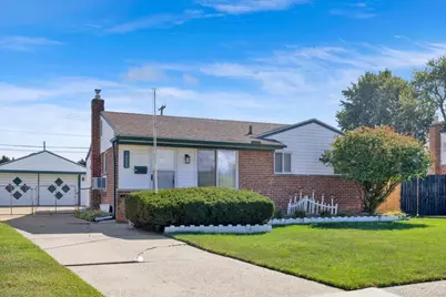 18056 Summer Lane S, Fraser, MI 48026 - Photo 1