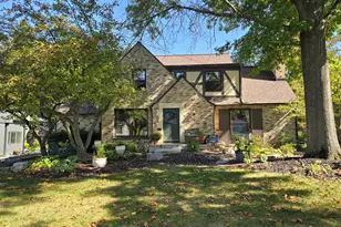 910 Floral Ave SE, Grand Rapids, MI 49506 - Photo 1