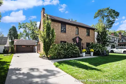 2350 Englewood Drive SE, East Grand Rapids, MI 49506 - Photo 1