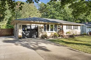 540 Cosmopolitan Ave, Marshall, MI 49068 - Photo 1