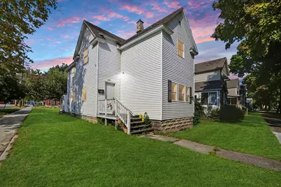 1001 Lincoln Avenue NW, Grand Rapids, MI 49504 - Photo 1