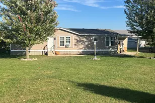 2160 N Shaytown Rd, Vermontville, MI 49096 - Photo 1