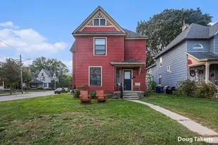 556 Lyon St NE, Grand Rapids, MI 49503 - Photo 1