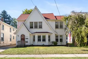 402 3rd St, Jackson, MI 49201 - Photo 1