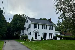 48 Bel Air Dr NE, Grand Rapids, MI 49503 - Photo 1