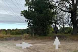 7024 Lange Rd, Fowlerville, MI 48836 - Photo 1