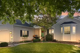 3844 Kentridge Dr SE, Grand Rapids, MI 49508 - Photo 1