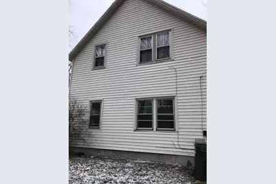 902 W Southern Avenue, Muskegon, MI 49441 - Photo 1