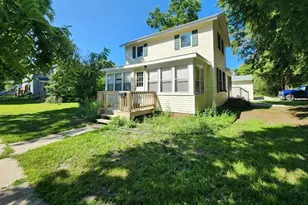 629 Rose Ave, Big Rapids, MI 49307 - Photo 1