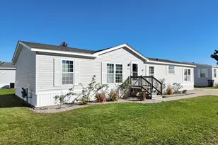 3236 Waverly Park, Holland, MI 49424 - Photo 1