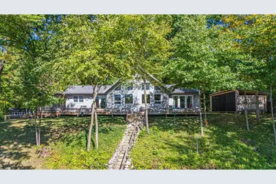 620 W Warren Woods Road, Galien, MI 49113 - Photo 1