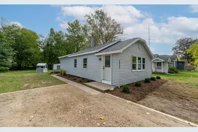 4977 Woodward Avenue, Coloma, MI 49038 - Photo 1