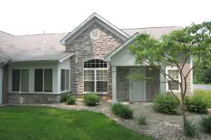 498 Ashton Lake Dr, Battle Creek, MI 49015 - Photo 1