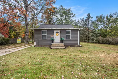 4441 S Sheridan Drive, Muskegon, MI 49444 - Photo 1