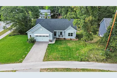 17745 Hiawatha Drive, Spring Lake, MI 49456 - Photo 1