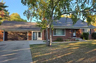 2209 Cromie Dr, Warren, MI 48092 - Photo 1