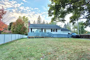 172 S Manning St, Hillsdale, MI 49242 - Photo 1