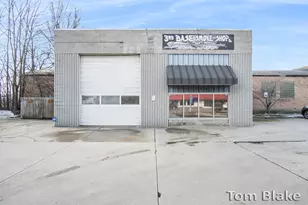 793 W Laketon Ave, Muskegon, MI 49441 - Photo 1