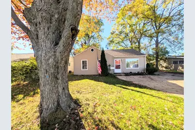 582 Riverside Drive, Battle Creek, MI 49015 - Photo 1