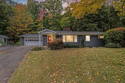 125 Sunset Boulevard W, Battle Creek, MI 49017 - Photo 1