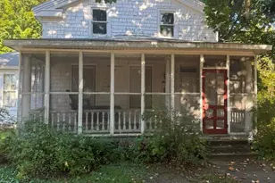 211 West St, Jonesville, MI 49250 - Photo 1