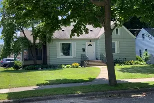 946 Nevada St SE, Grand Rapids, MI 49507 - Photo 1