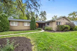 1560 Woodlawn Ave SE, Grand Rapids, MI 49506 - Photo 1