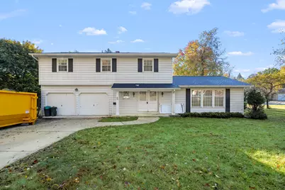 206 N Chapel Hill Drive, Battle Creek, MI 49015 - Photo 1