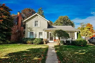 90 S Howell St, Hillsdale, MI 49242 - Photo 1