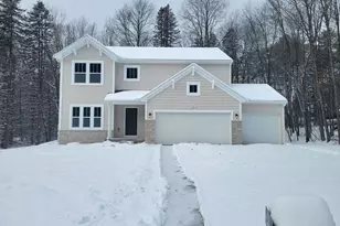 1309 Grosvenor Dr, Greenville, MI 48838 - Photo 1