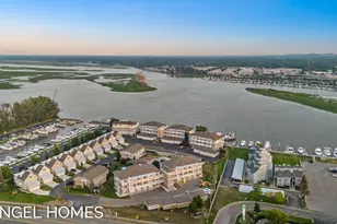 930 W Savidge St, Spring Lake, MI 49456 - Photo 1