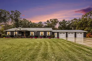 239 Chopin Dr, Muskegon, MI 49442 - Photo 1