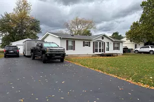 501 W Ohio Ct, Sturgis, MI 49091 - Photo 1