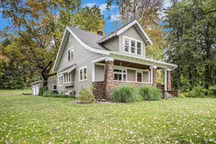 6461 Cascade Rd SE, Grand Rapids, MI 49546 - Photo 1