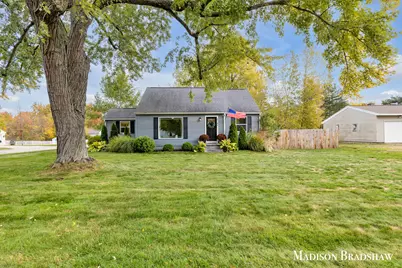 2140 Kinney Avenue NW, Walker, MI 49534 - Photo 1