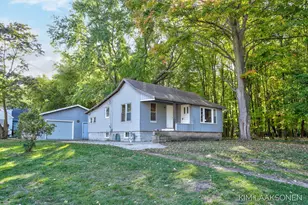 1340 S Shore Dr, Holland, MI 49423 - Photo 1