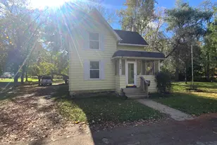 508 Linden Ave, Albion, MI 49224 - Photo 1