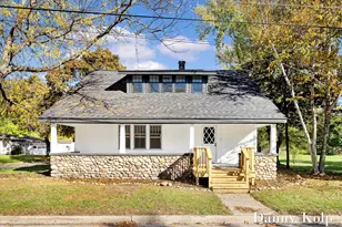 725 Lafayette Street SE, Lowell, MI 49331 - Photo 1